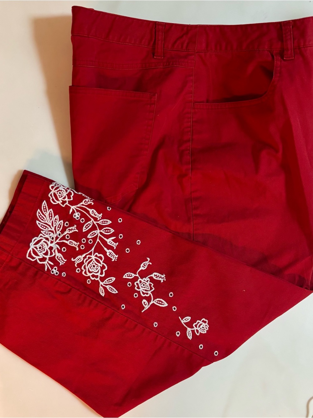 Talbots Embroidered Capris - Picture 2 of 10